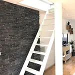 Chez Louchris Apartment *